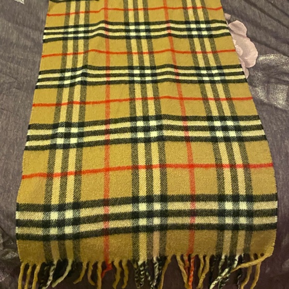 Vintage Burberry Check Lambswool Scarf in Brown (BRAND NEW w/out tags) - Picture 12 of 12